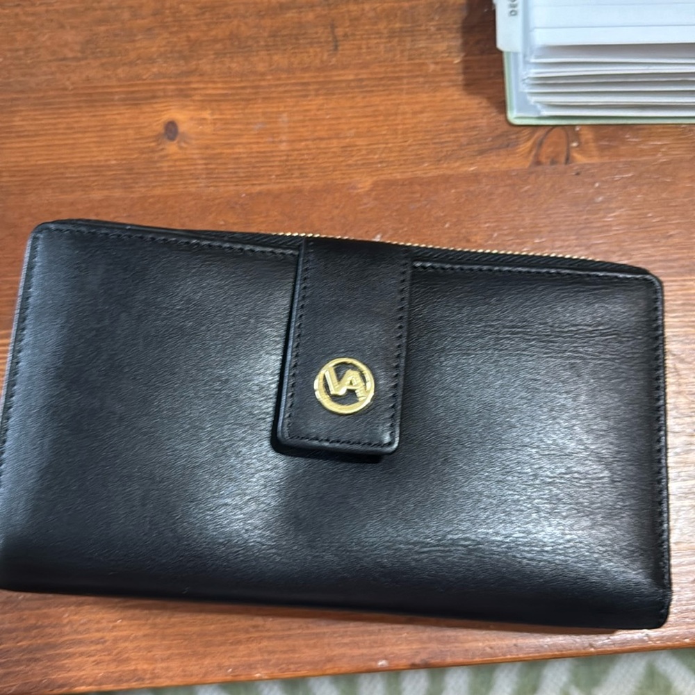 Black Valentina Wallet